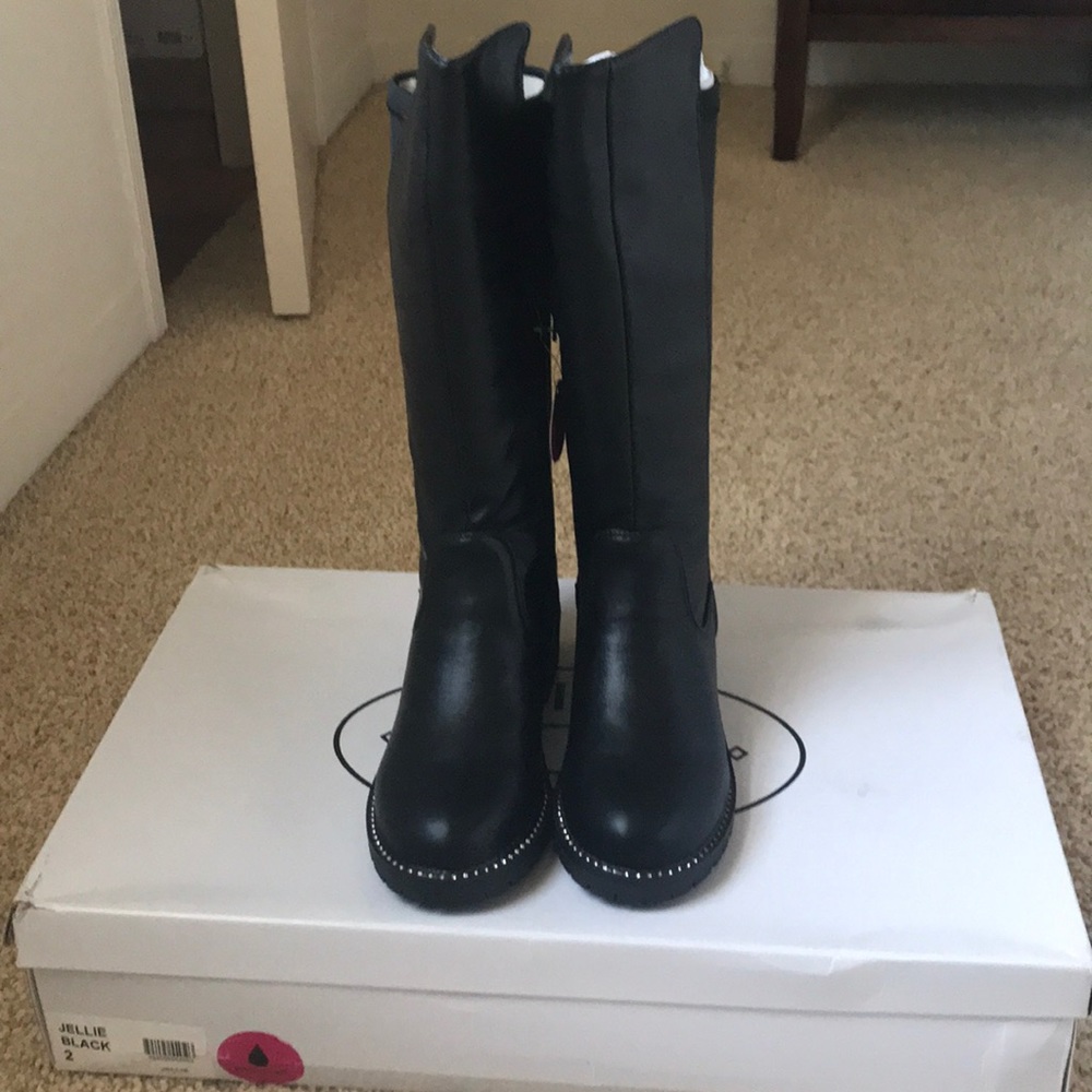 Girls size 2 Steve Madden boots